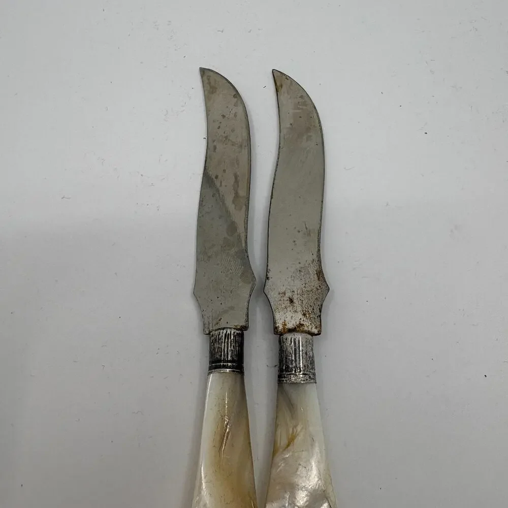 Vintage Mother Of Pearl Style Handle Butter Knives Lot Of 2 Curved Spreaders